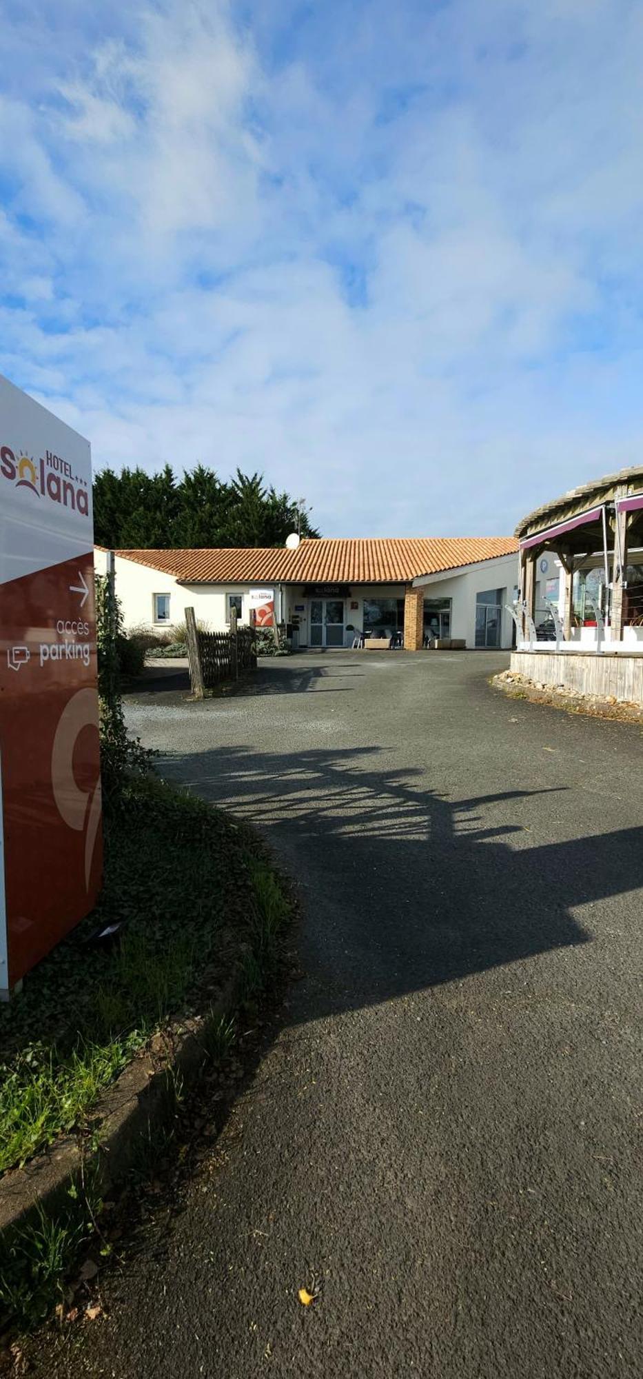 Contact Hotel Solana, Niort Mendesfrance Екстер'єр фото