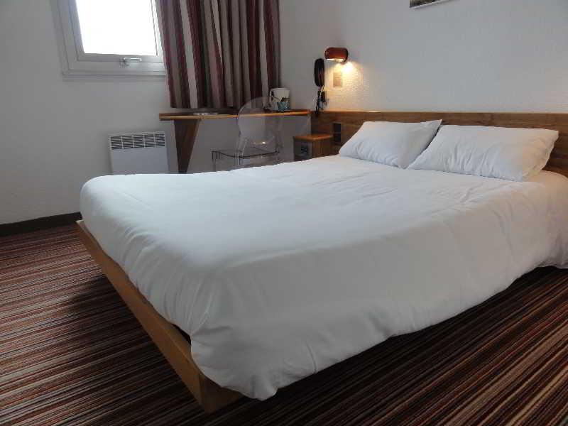 Contact Hotel Solana, Niort Mendesfrance Екстер'єр фото